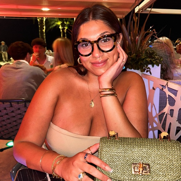 Meet your Posher, Jessie - Picture 1 of 1